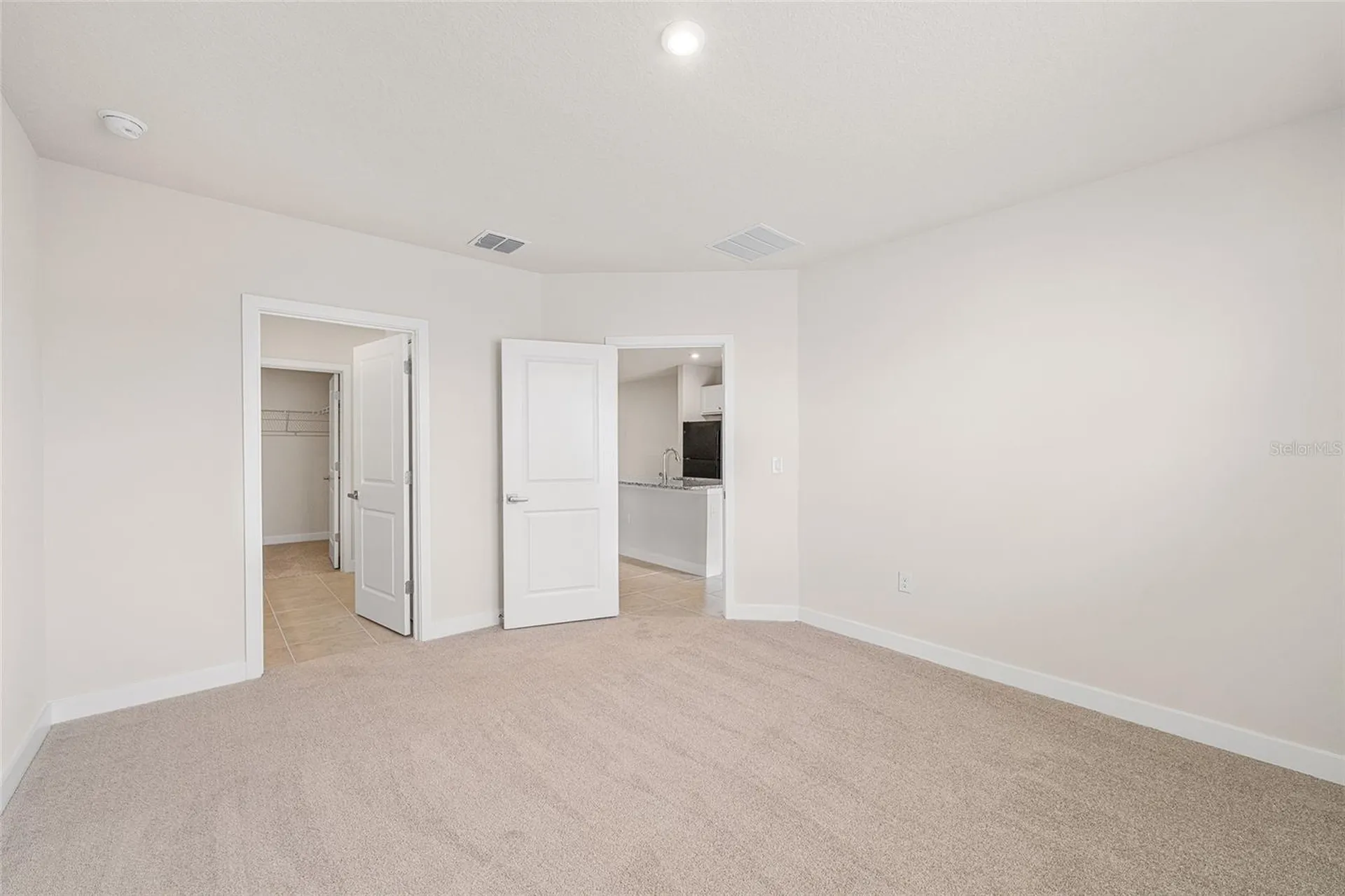 1197 Port Blue Way Lady Lake FL 32159