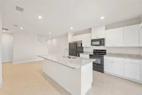 1197 Port Blue Way Lady Lake FL 32159