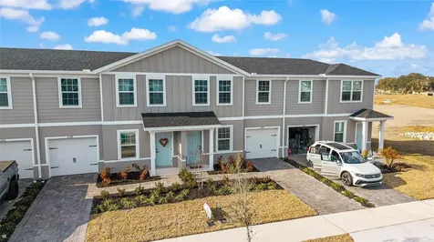 1197 Port Blue Way Lady Lake FL 32159