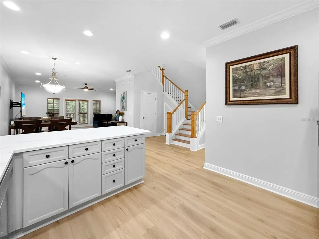 254 Valencia Circle St Petersburg FL 33716