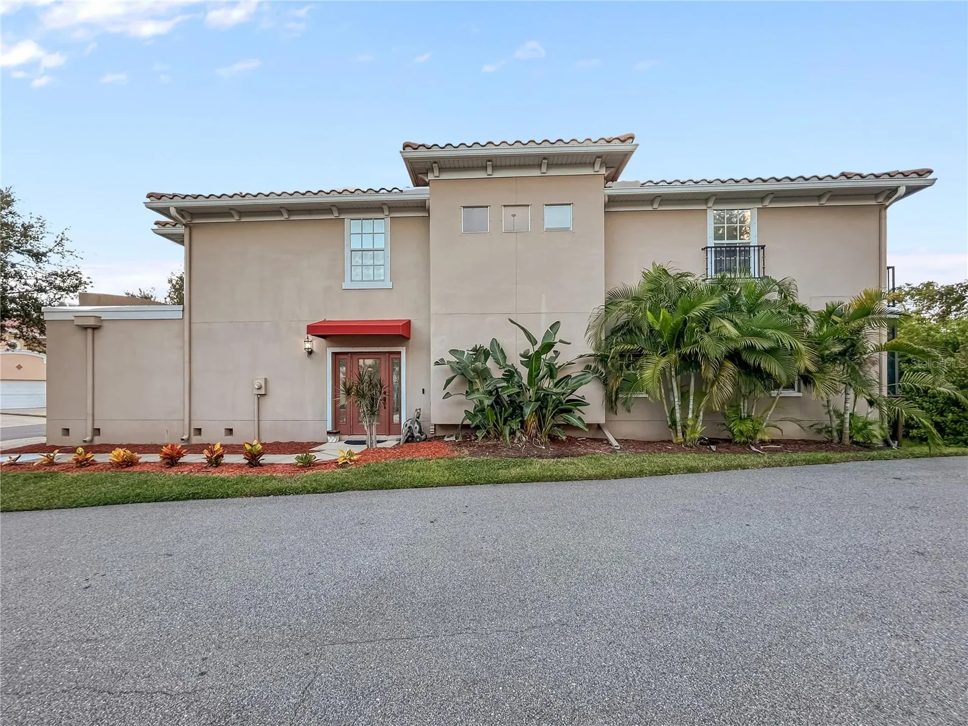 254 Valencia Circle St Petersburg FL 33716