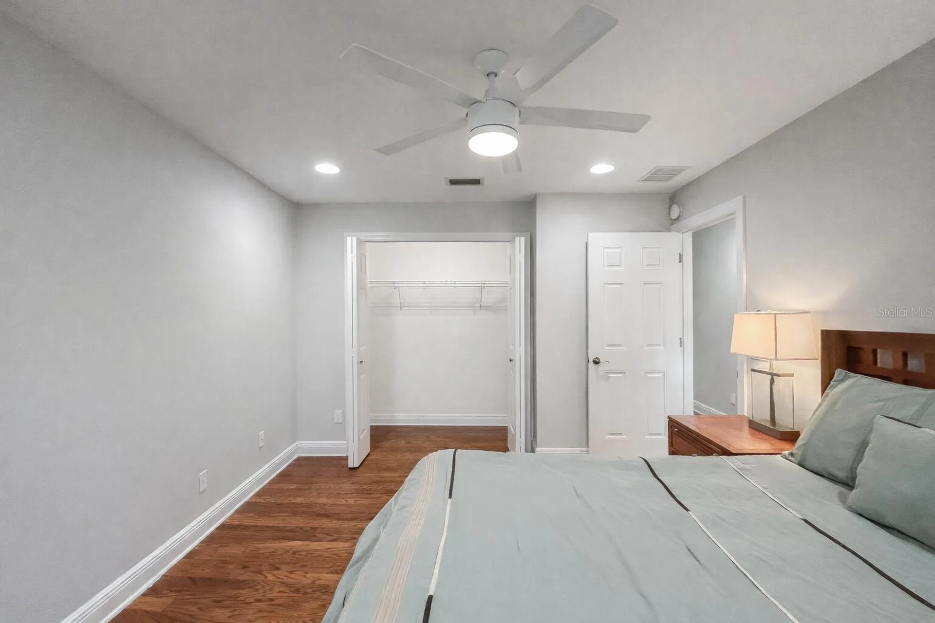 254 Valencia Circle St Petersburg FL 33716