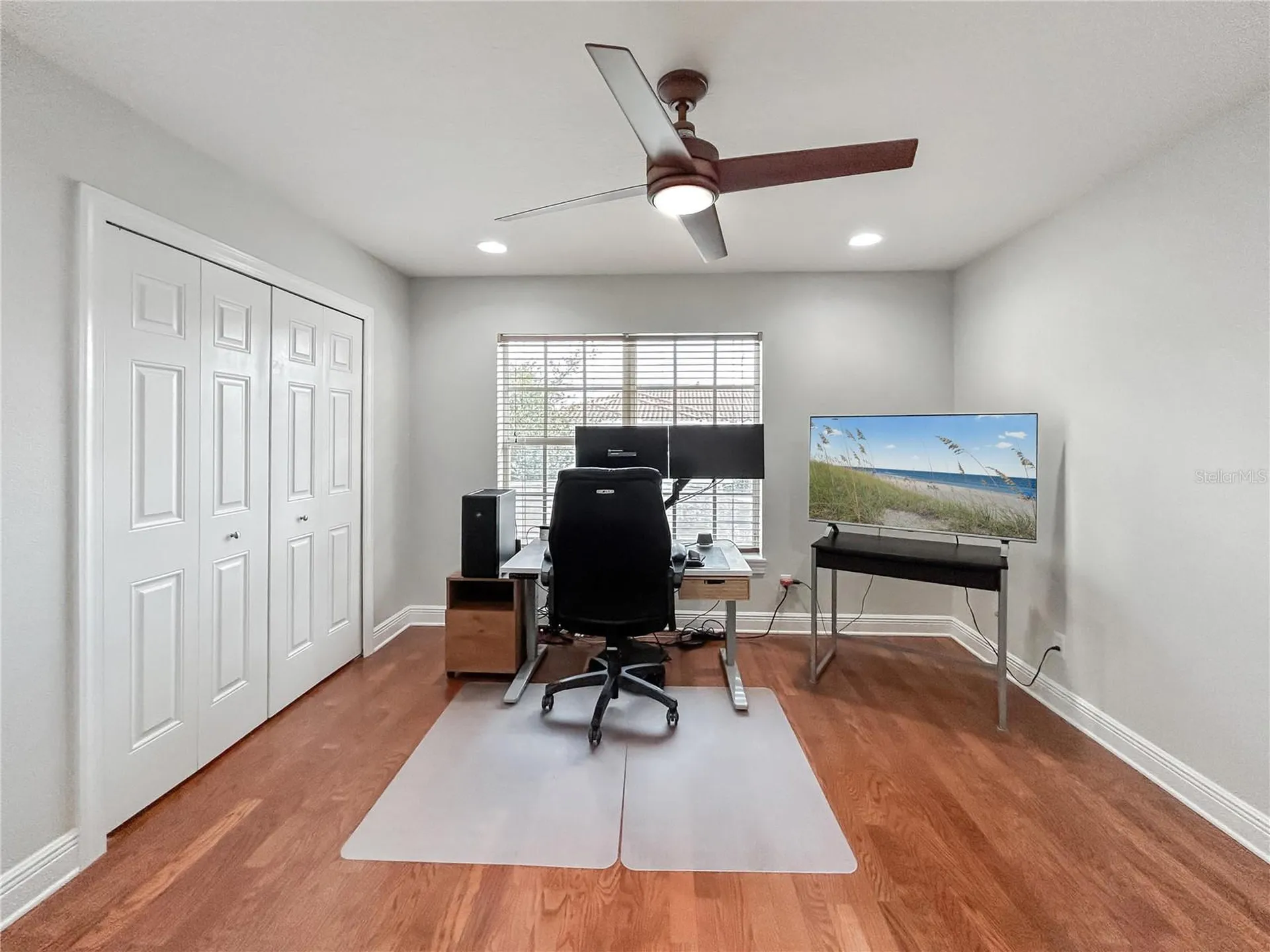 254 Valencia Circle St Petersburg FL 33716