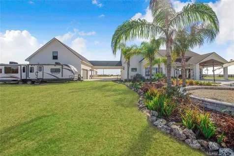 1109 Minute Mann Road Frostproof FL 33843