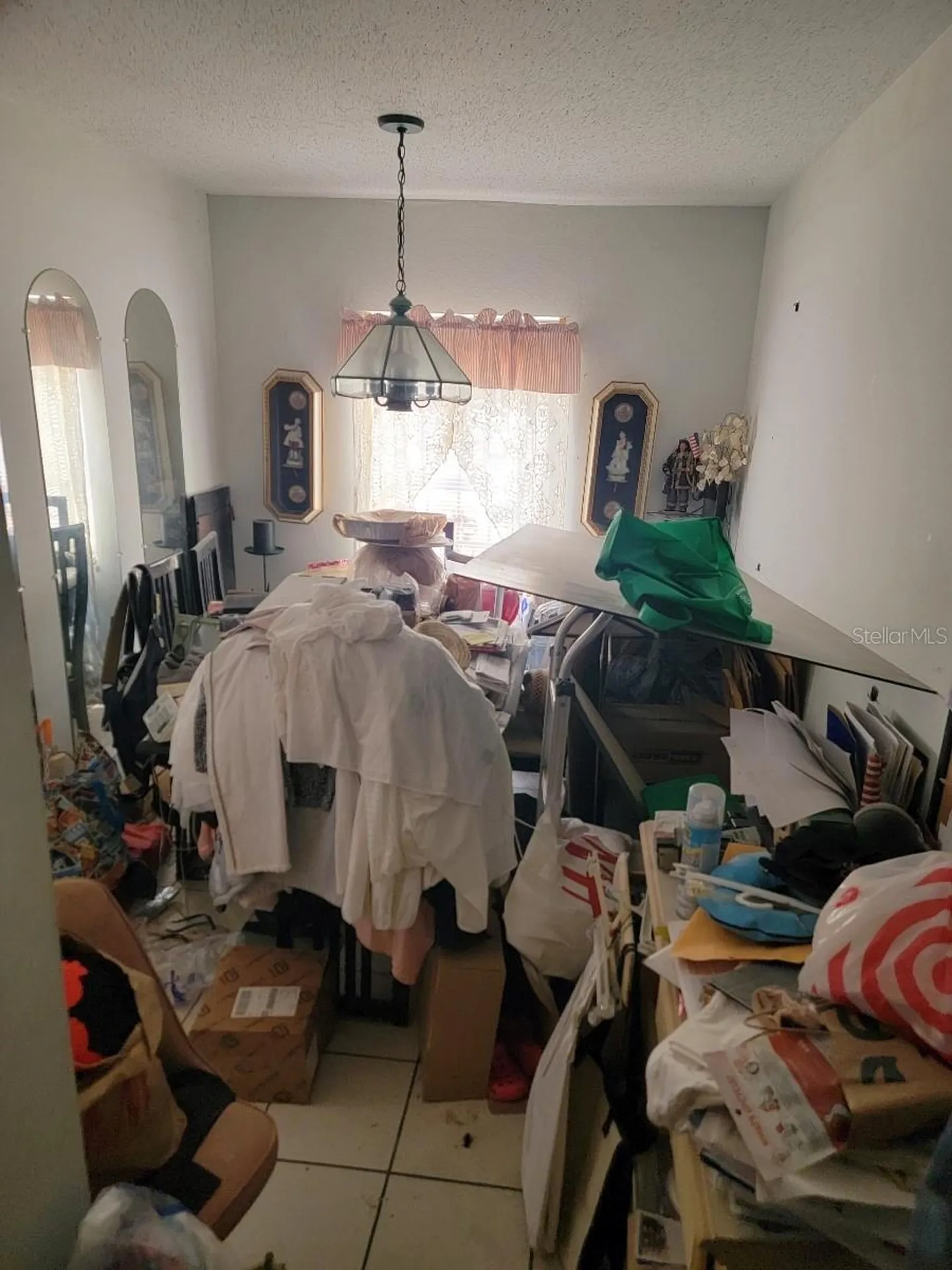 402 E Westchester Court Tampa FL 33604