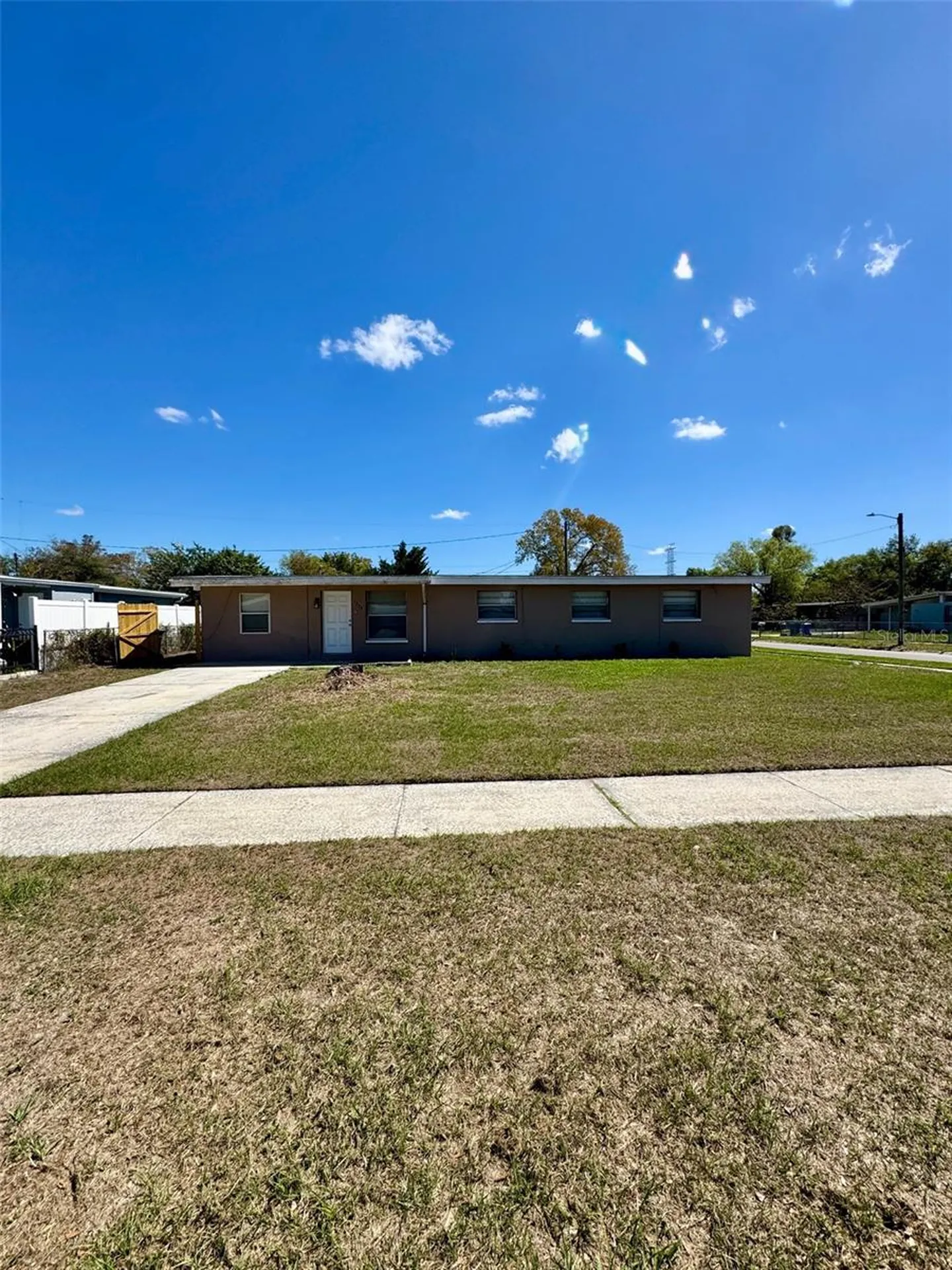 1332 Warrington Way Tampa FL 33619