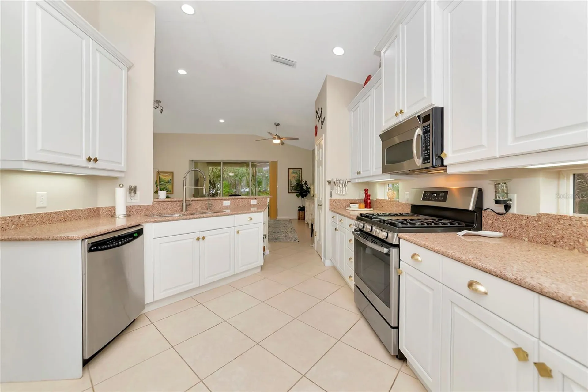 5520 Simonton Street Bradenton FL 34203