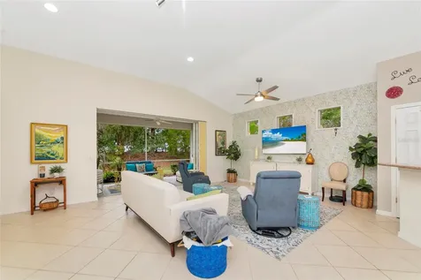 5520 Simonton Street Bradenton FL 34203