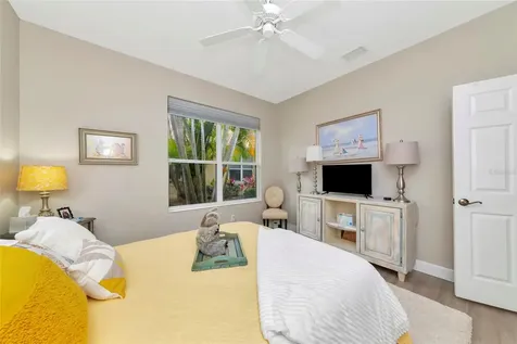 5520 Simonton Street Bradenton FL 34203