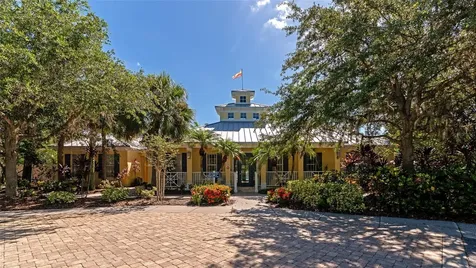 5520 Simonton Street Bradenton FL 34203