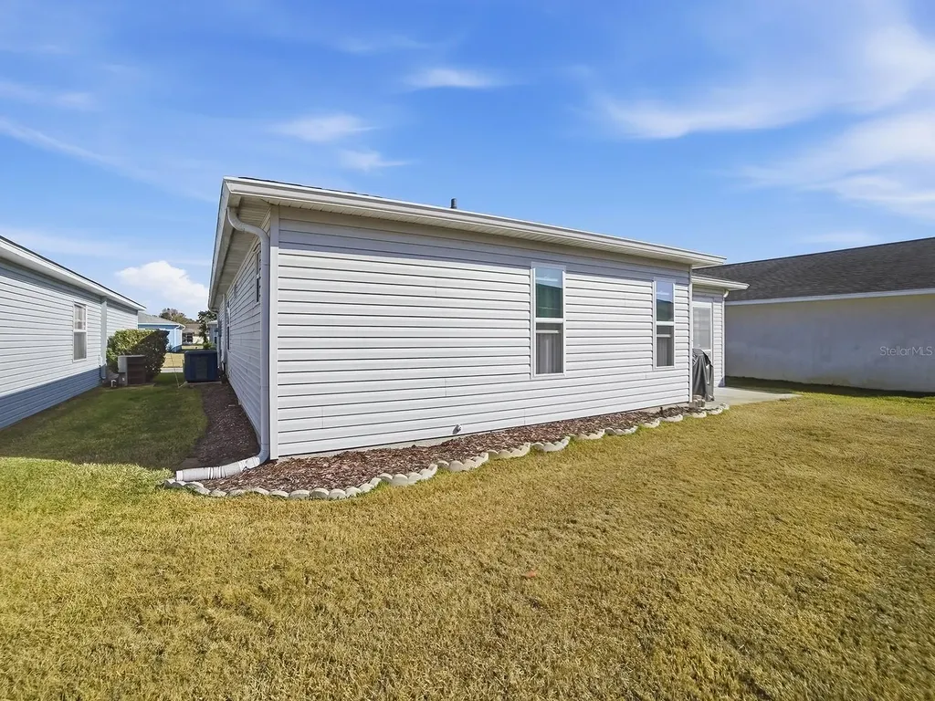 32747 Westwood Loop Leesburg FL 34748