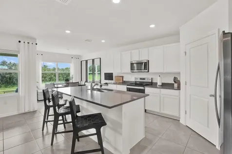 35514 Mahwah Avenue Dade City FL 33525