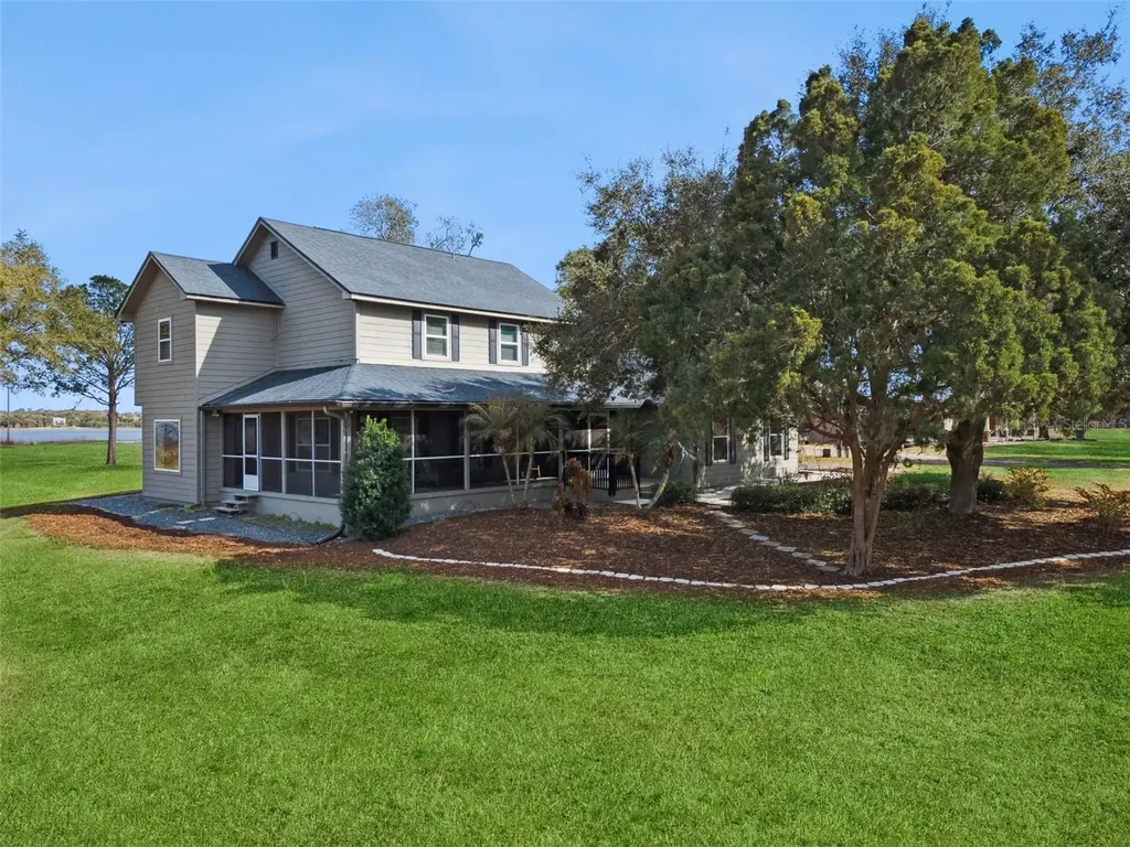 1256 Center Street Lake Wales FL 33859