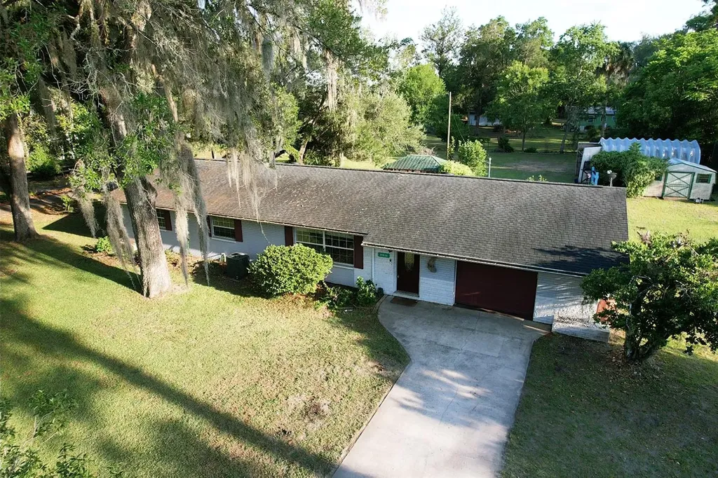 20934 Third Avenue Dunnellon FL 34431