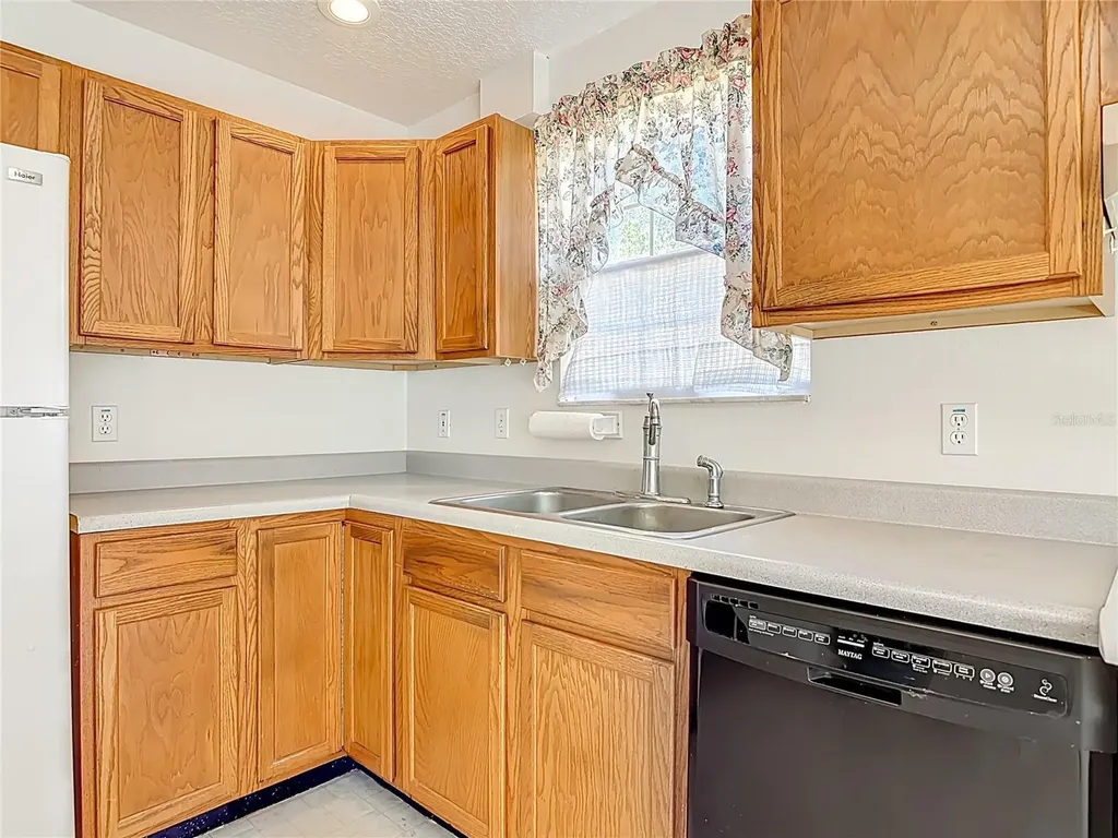 1606 Center Street Deland FL 32720