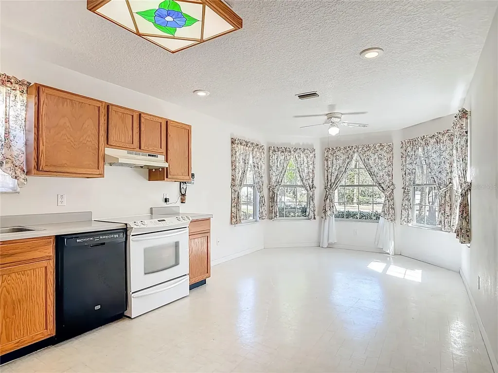 1606 Center Street Deland FL 32720