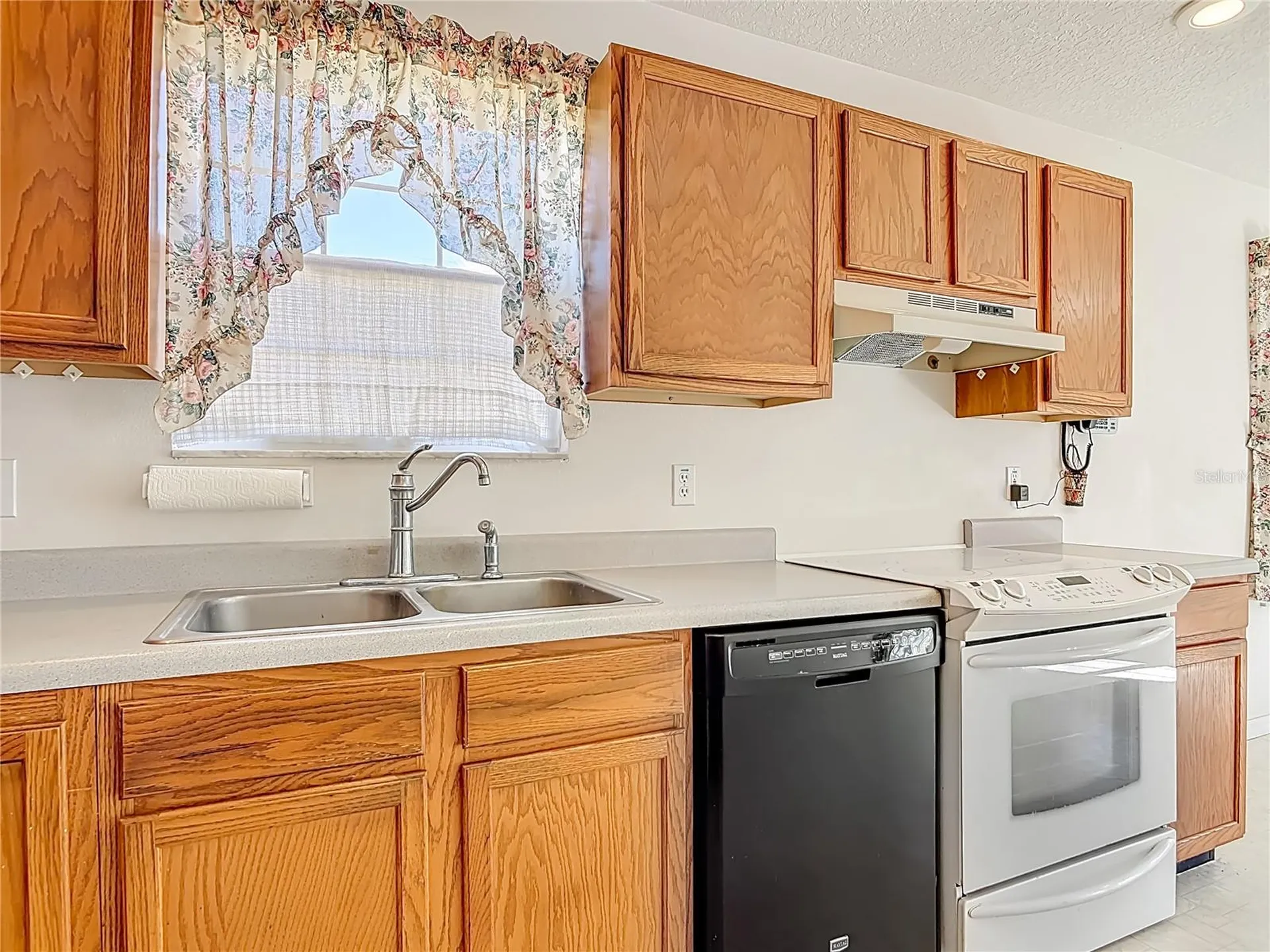 1606 Center Street Deland FL 32720