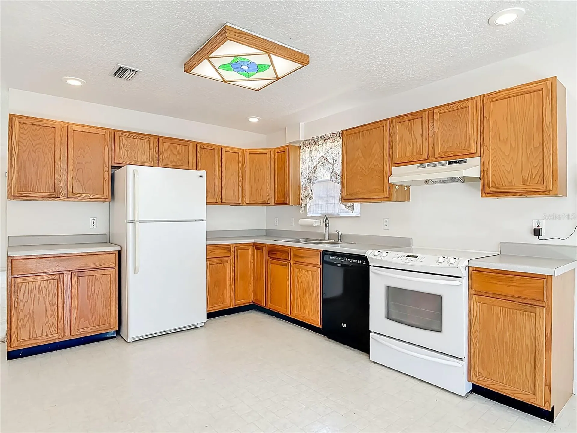 1606 Center Street Deland FL 32720