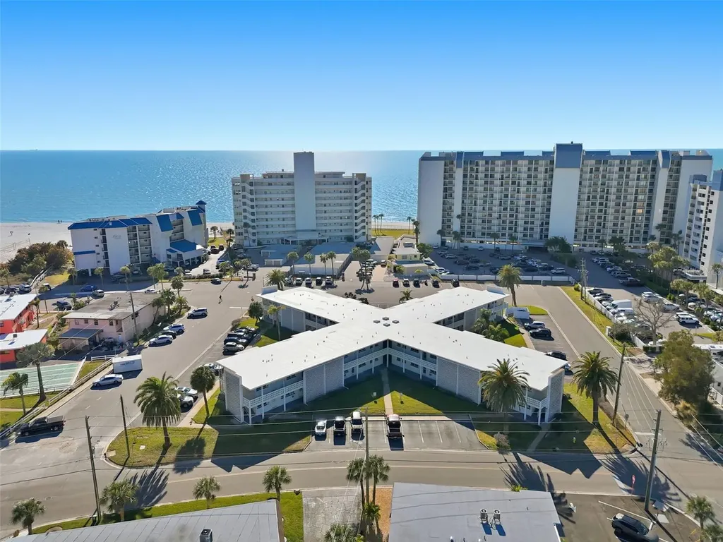 7050 Sunset Way St Pete Beach FL 33706