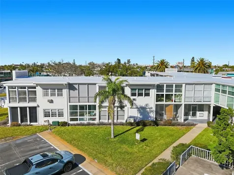 7050 Sunset Way St Pete Beach FL 33706