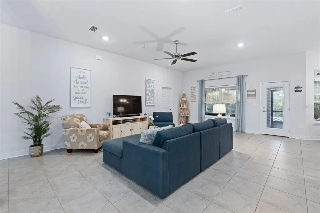36 Slumber Path Palm Coast FL 32164
