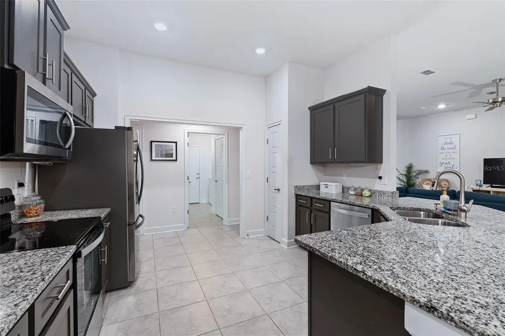 36 Slumber Path Palm Coast FL 32164