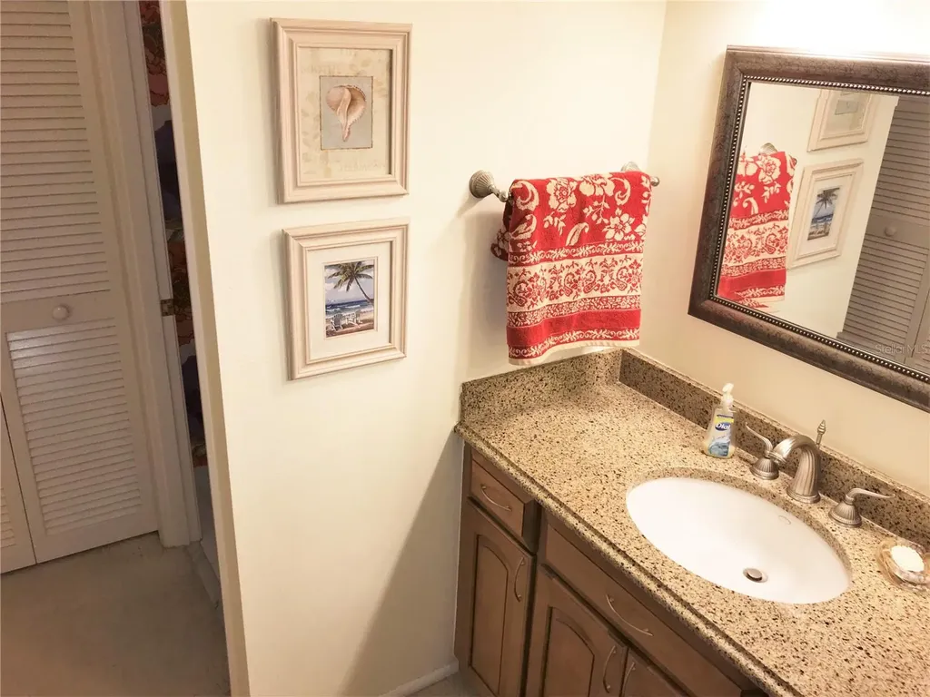 577 Lakeside Drive Bradenton FL 34210