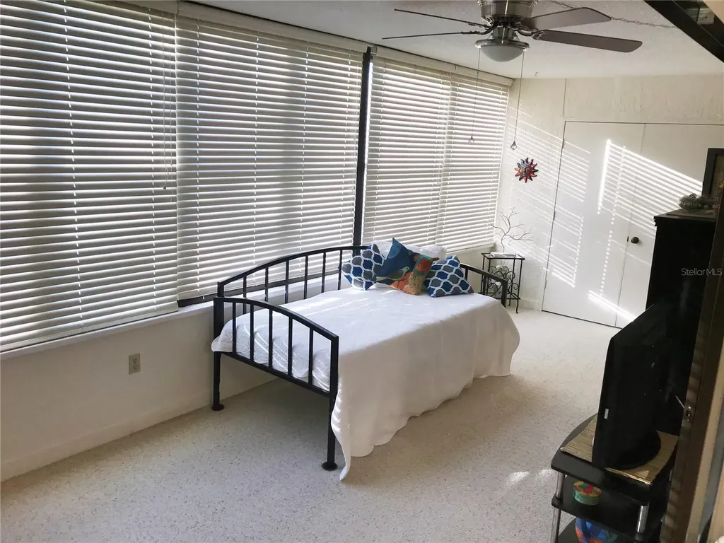 577 Lakeside Drive Bradenton FL 34210