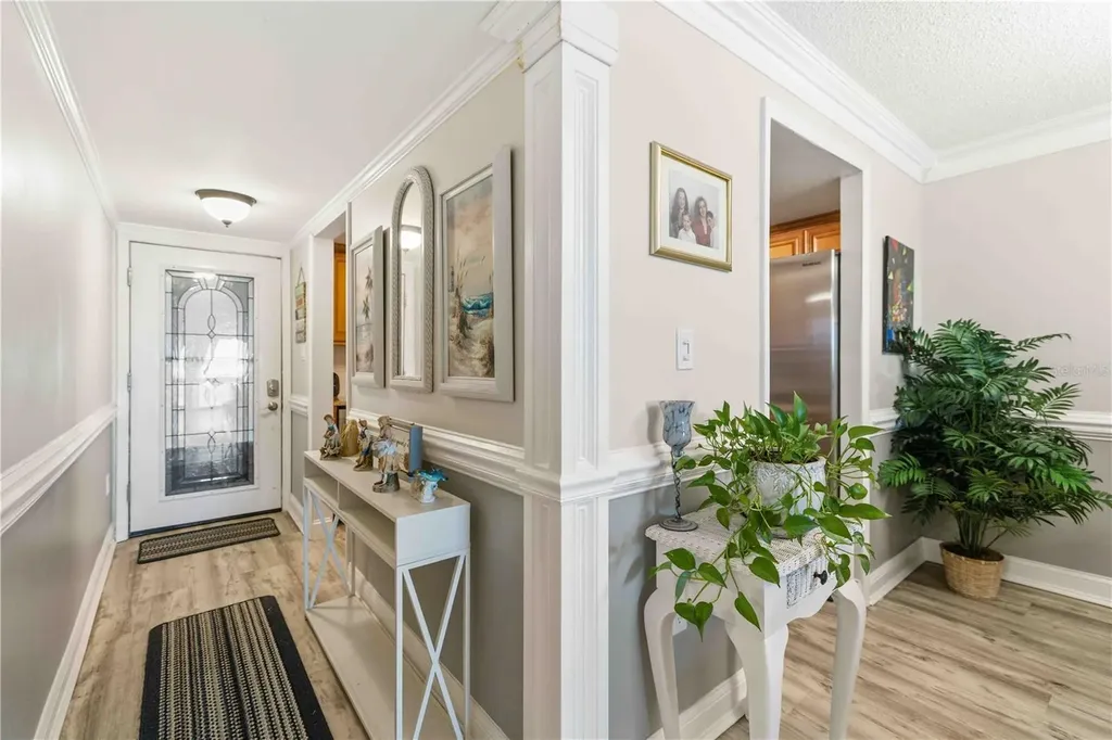 3983 Lake Bayshore Drive Bradenton FL 34205