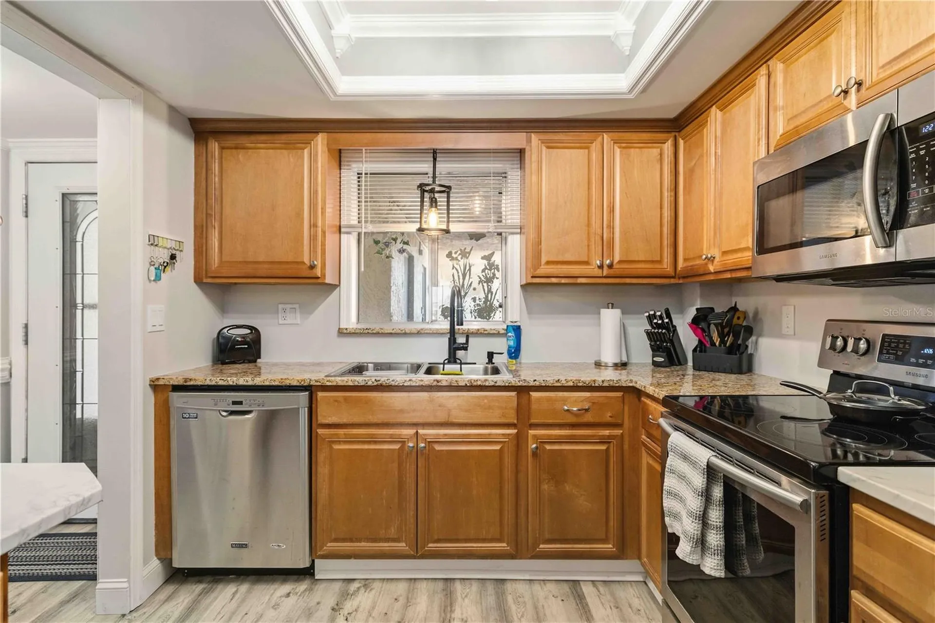 3983 Lake Bayshore Drive Bradenton FL 34205