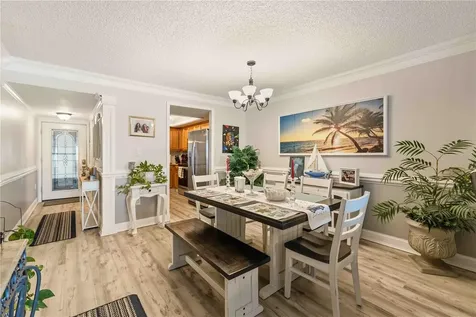 3983 Lake Bayshore Drive Bradenton FL 34205