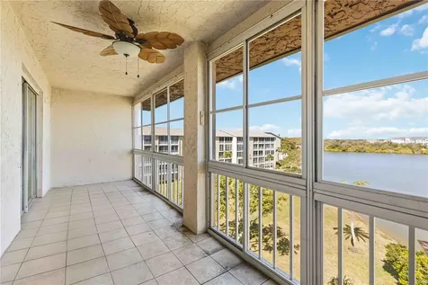 3983 Lake Bayshore Drive Bradenton FL 34205