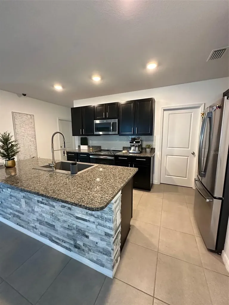 11167 Leland Groves Drive Riverview FL 33579