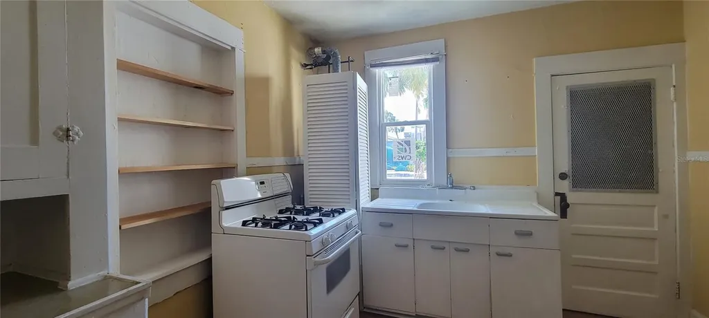 1846 2nd Avenue N St Petersburg FL 33713