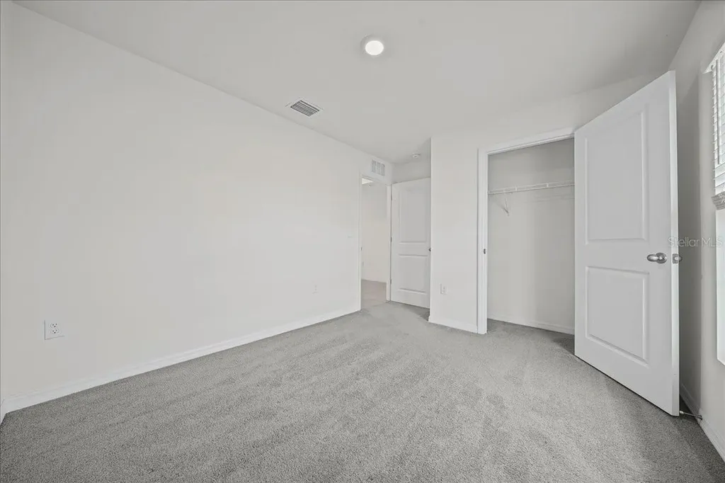 8471 Clearway Drive Wildwood FL 34785
