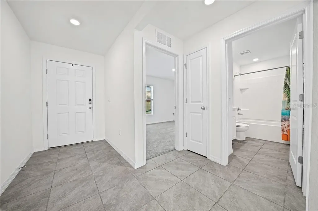 8471 Clearway Drive Wildwood FL 34785