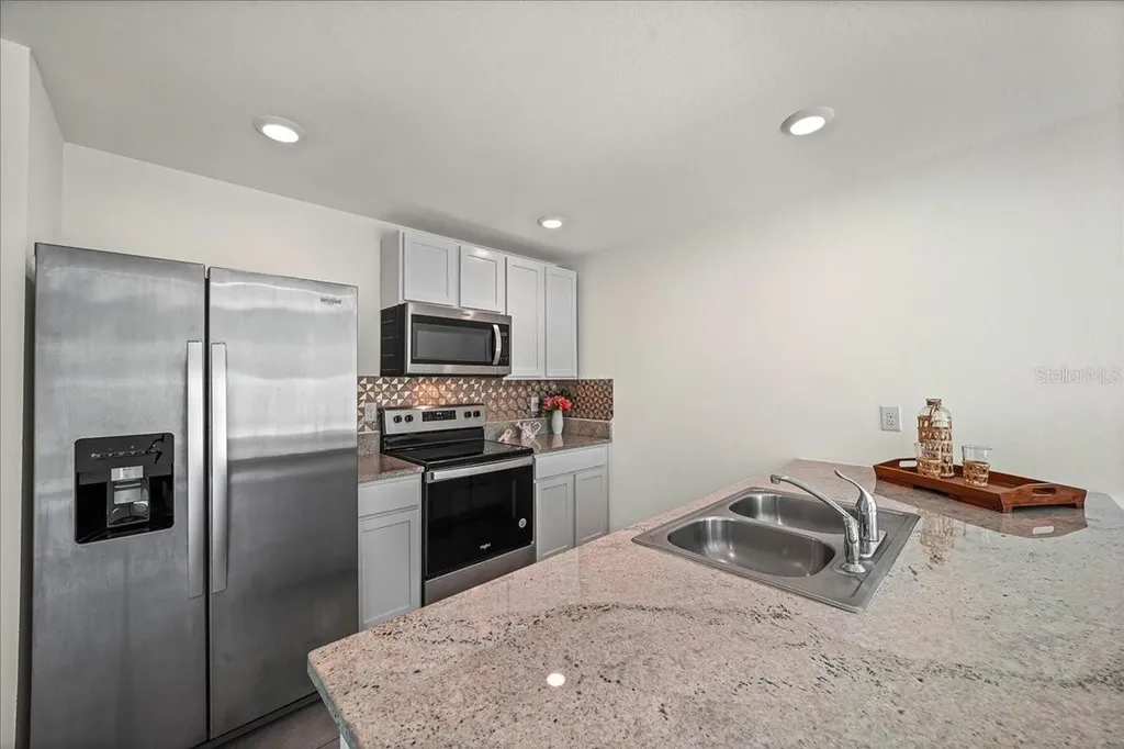 8471 Clearway Drive Wildwood FL 34785