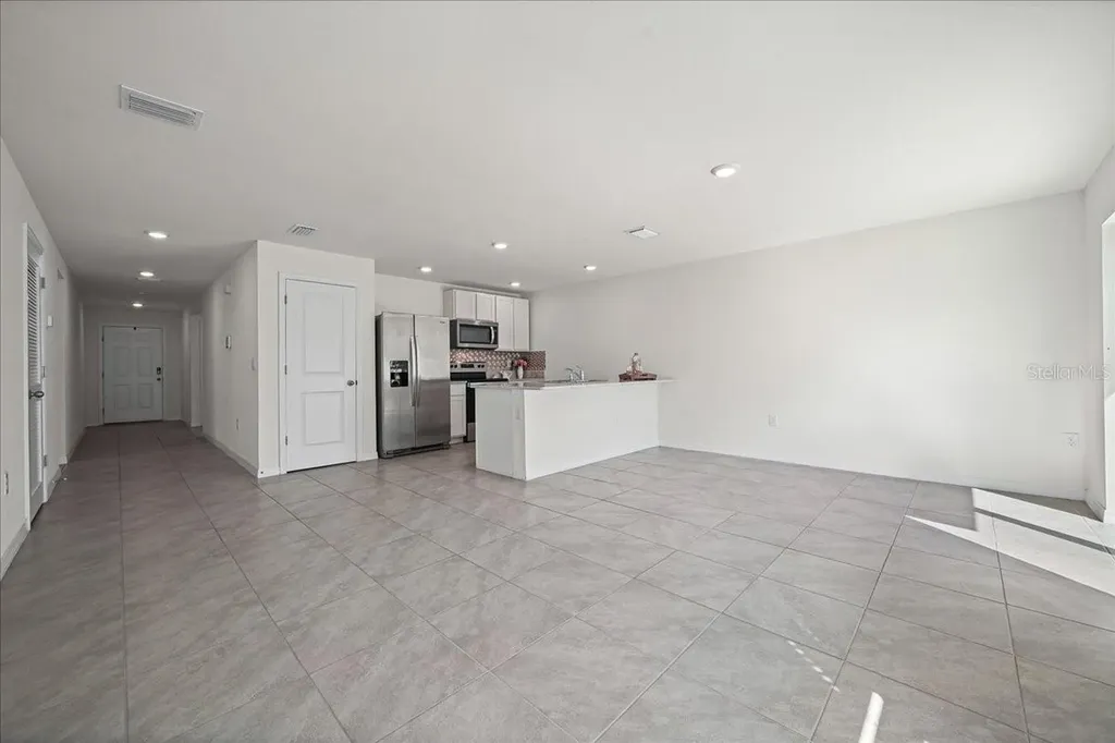 8471 Clearway Drive Wildwood FL 34785
