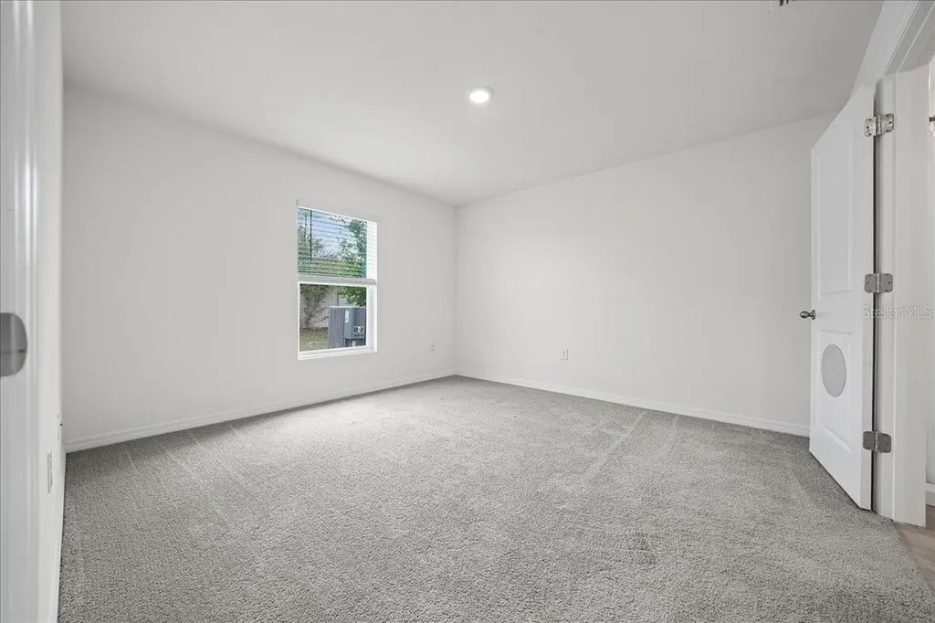 8471 Clearway Drive Wildwood FL 34785