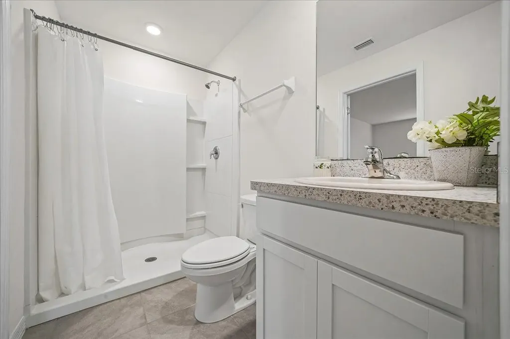 8471 Clearway Drive Wildwood FL 34785