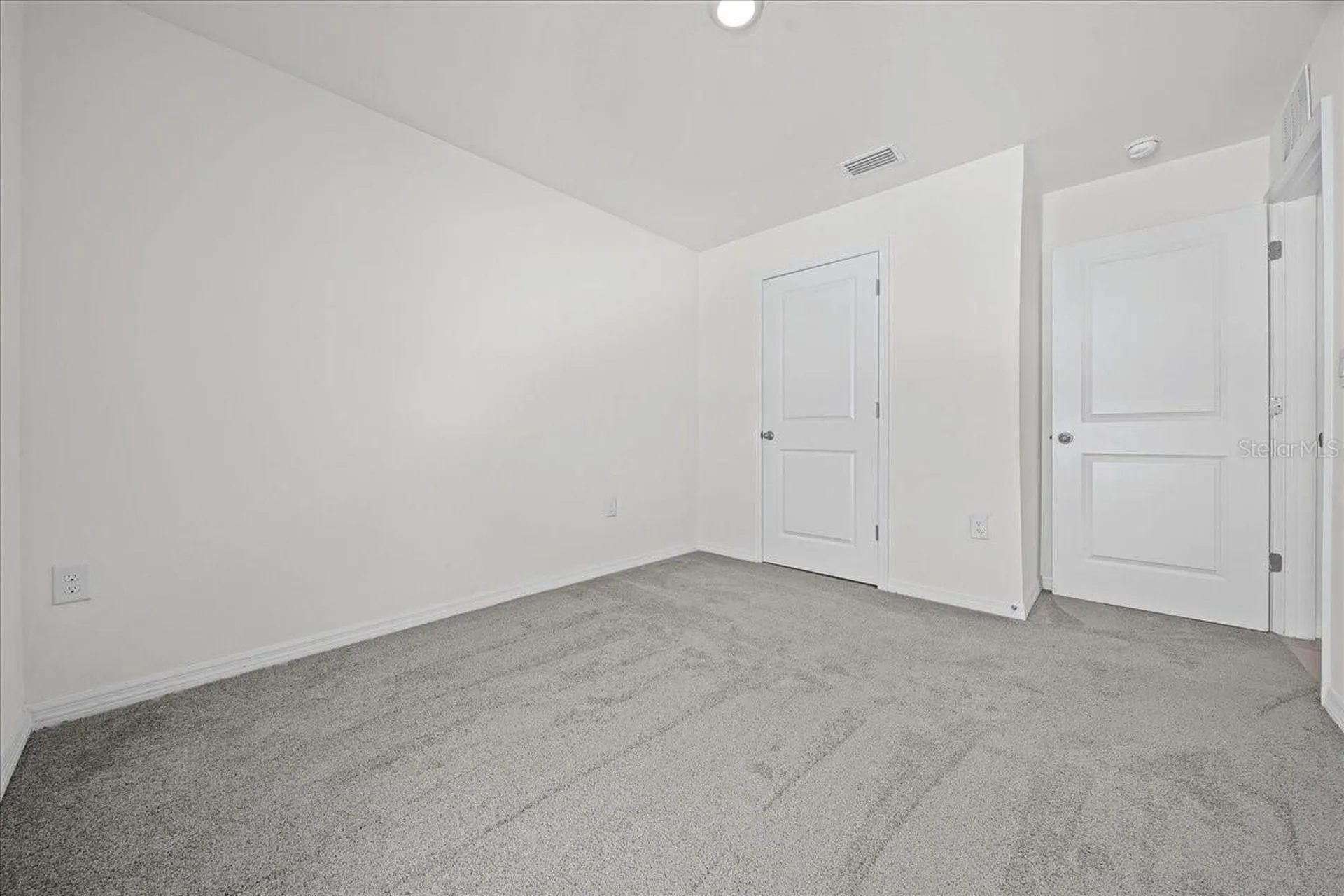 8471 Clearway Drive Wildwood FL 34785