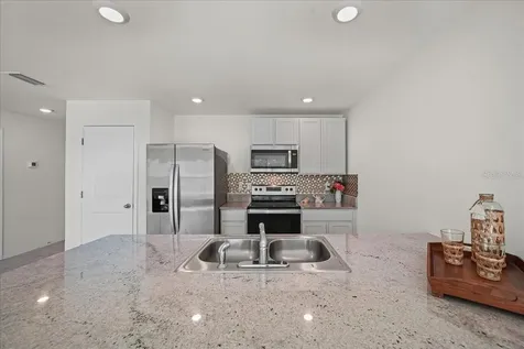8471 Clearway Drive Wildwood FL 34785
