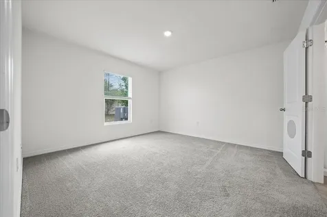 8471 Clearway Drive Wildwood FL 34785