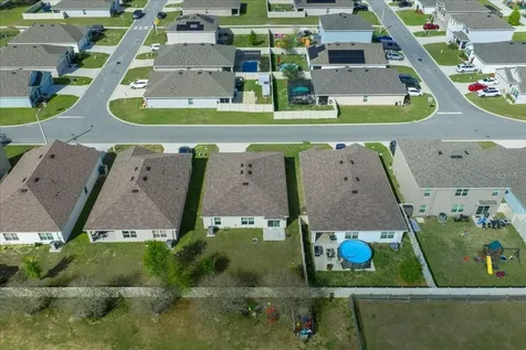8471 Clearway Drive Wildwood FL 34785