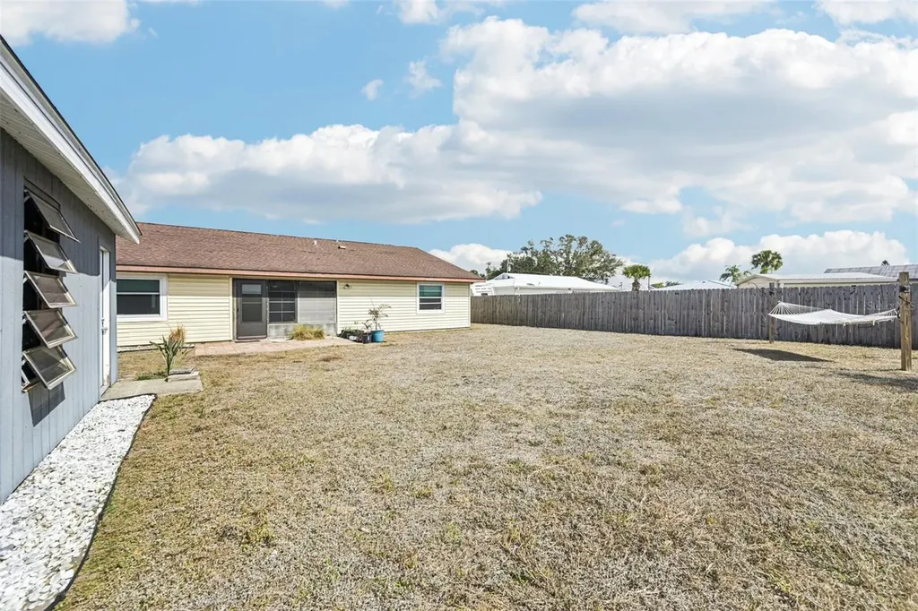 8635 Chesebro Avenue North Port FL 34287