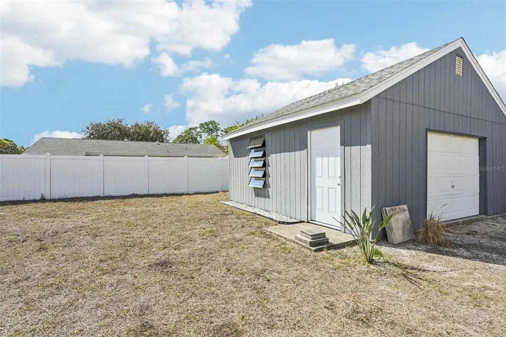 8635 Chesebro Avenue North Port FL 34287