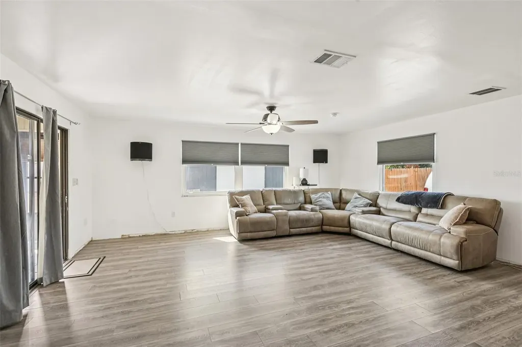 8635 Chesebro Avenue North Port FL 34287