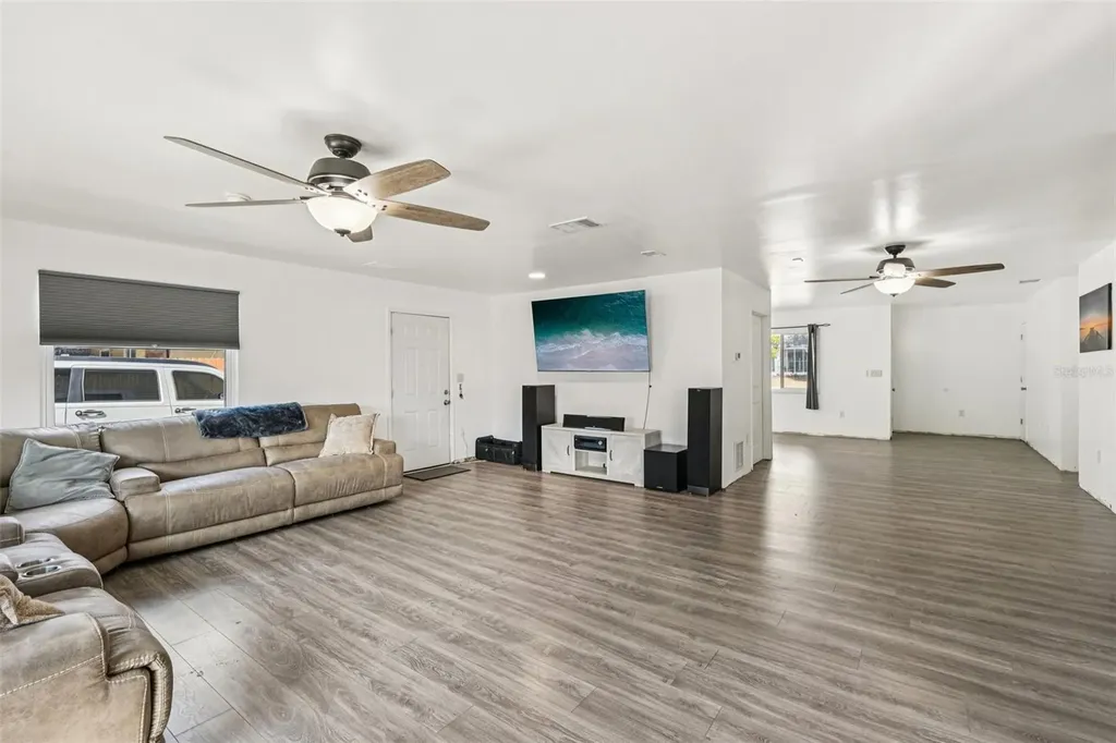 8635 Chesebro Avenue North Port FL 34287