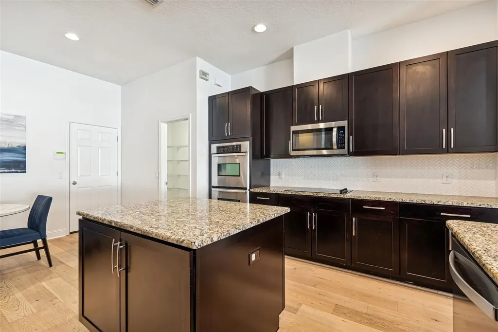 32613 Summerglade Drive Wesley Chapel FL 33545