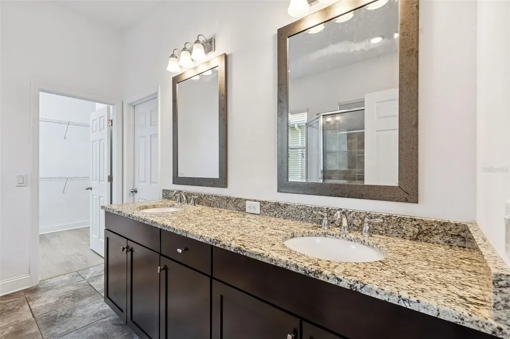 32613 Summerglade Drive Wesley Chapel FL 33545
